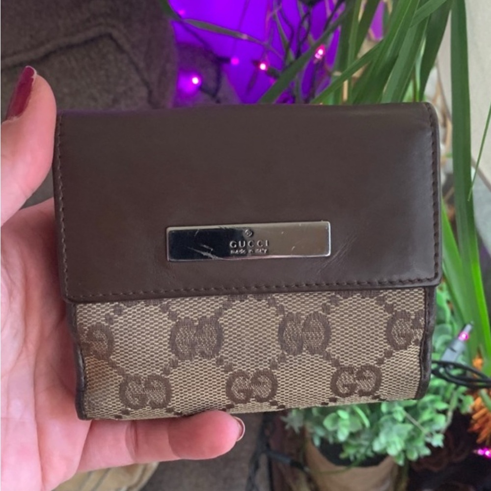 Gucci Chocolate and Beige Monogram Wallet come with dust bag